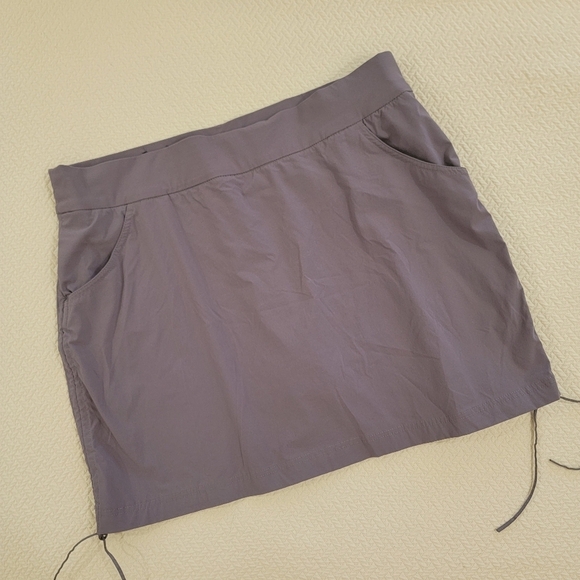 Columbia Gray Skirt with Drawstrings Built In Shorts Activewear Skort Size XL - Picture 3 of 15